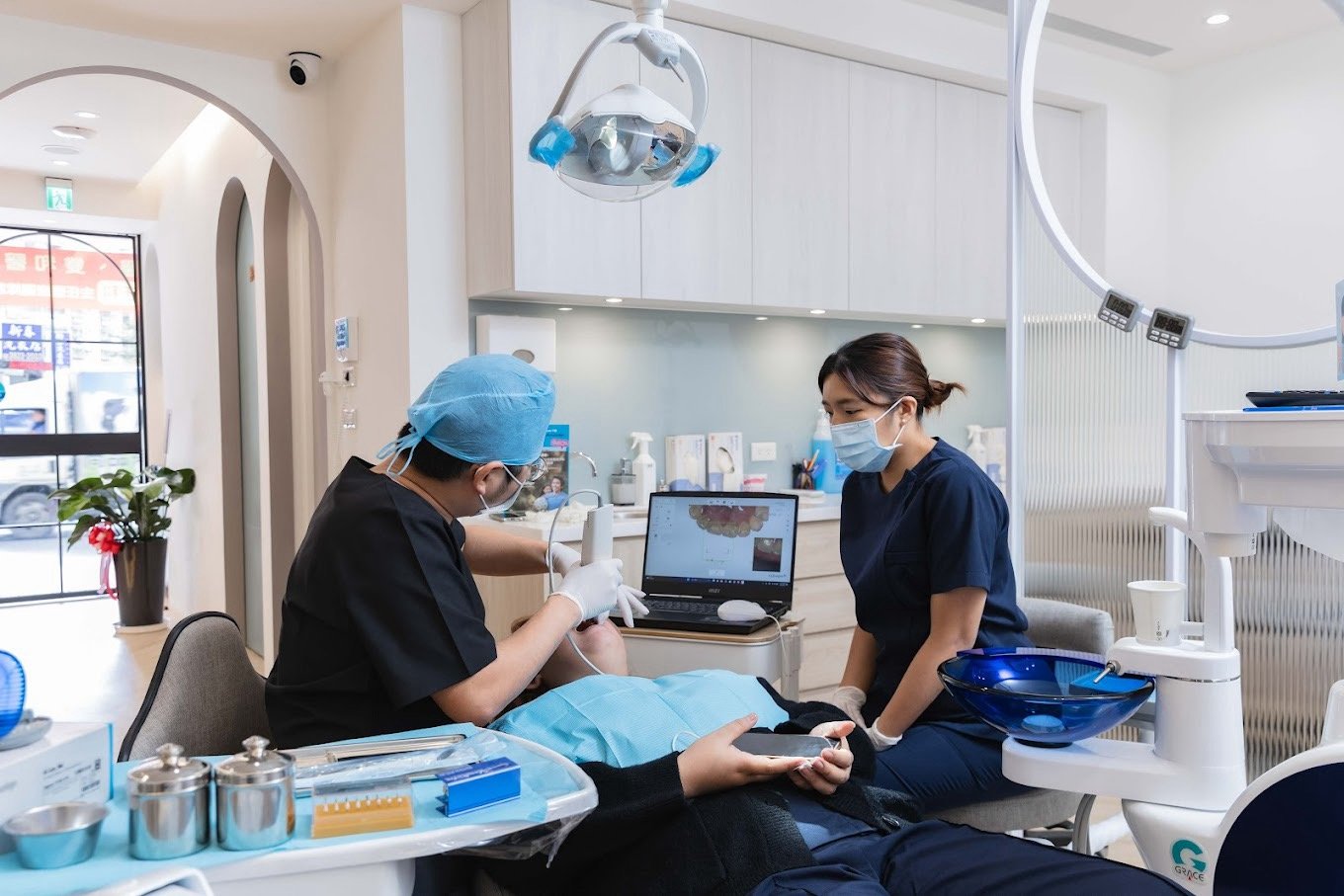 立徠美學牙醫診所診療過程2.jpeg